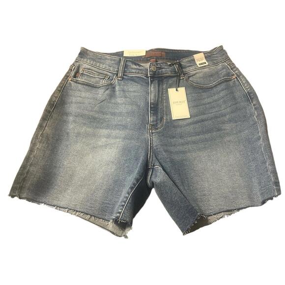 Judy Blue Denim Shorts 1XL Wash Mid-Rise Frayed Stretch - Picture 2 of 6